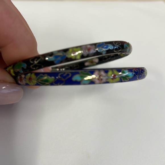 Set of 2 Vintage Cloisonné Blue Enamel Fashion Bangle Bracelets Floral design - Picture 6 of 6